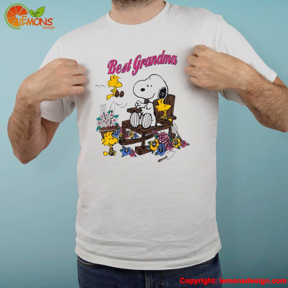 Snoopy best grandma scratch and fly shirt